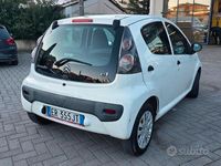 Usata Citroën C1 Attraction 68 CV (50 kW) 2013 Bianco Utilitaria