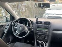 Usado VW Golf VI 105 CV (77 kW) 2010 Gris Utilitario