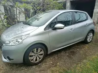 Usata Peugeot 208 82 CV (60 kW) 2013 Argento Utilitaria