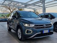 Usata VW T-Roc Style 110 CV (80 kW) 2023 Blu/azzurro SUV