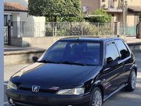 Usata Peugeot 106 118 CV (86 kW) 2001 Utilitaria