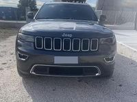 Usata Jeep Grand Cherokee 190 CV (139 kW) 2017 Grigio SUV