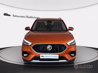 Usata MG ZS Luxury 106 CV (77 kW) 2023 Arancione met Berlina