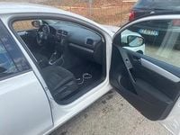 Usata VW Golf VI 105 CV (77 kW) 2011 Bianco Utilitaria