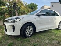 Usata Kia Rio 90 CV (66 kW) 2018 Bianco Berlina