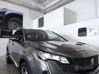 Usata Peugeot 3008 S 131 CV (96 kW) 2024 Grigio SUV