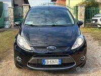 Usata Ford Fiesta 82 CV (60 kW) 2010 Nero Utilitaria