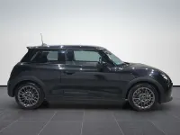 Usata Mini Cooper S Classic 204 CV (150 kW) 2025 Midnight black metallizzato ii Utilitaria