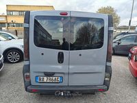 Usata Renault Trafic 101 CV (74 kW) 2002 Gray Monovolume