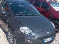 Usata Fiat Punto Lounge 69 CV (50 kW) 2016 Grigio Berlina