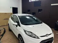 Usata Ford Fiesta 60 CV (44 kW) 2011 Bianco Berlina