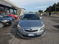 Usata Opel Astra Cosmo 110 CV (80 kW) 2011 Argento Station wagon