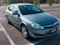 Usata Opel Astra 116 CV (85 kW) 2007 Grigio Berlina