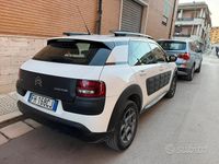 Usata Citroën C4 Shine 100 CV (73 kW) 2017 Bianco SUV