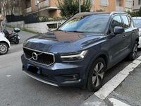 Usata Volvo XC40 Momentum 163 CV (119 kW) 2020 Blu/azzurro SUV