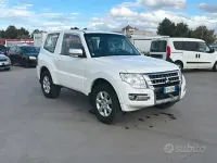 Usata Mitsubishi Pajero Intense 190 CV (139 kW) 2016 Bianco SUV