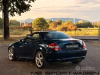 Usata Mercedes SLK350 272 CV (200 kW) 2005 Blu Cabrio