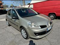 Usata Renault Clio II 67 CV (49 kW) 2007 Beige Berlina
