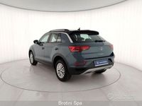 Usata VW T-Roc Life 150 CV (110 kW) 2025 Grigio metallizzato SUV