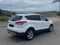 Usata Ford Kuga 120 CV (88 kW) 2015 Bianco SUV