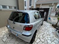 Usata Toyota Yaris 2002 Grigio Berlina