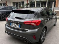 Usata Ford Focus ST-Line 120 CV (88 kW) 2021 Grigio Berlina