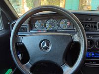 Usata Mercedes 190 109 CV (80 kW) 1991 Bianco Berlina