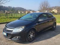 Usata Opel Astra GTC Cosmo 187 CV (137 kW) 2007 Nero Berlina