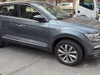 Usata VW T-Roc 150 CV (110 kW) 2019 Grigio SUV