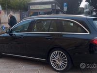 Usata Mercedes E220 Business 195 CV (143 kW) 2019 Nero Station wagon