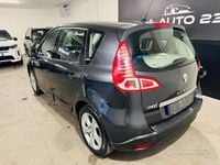 Usata Renault Scénic III 110 CV (80 kW) 2012 Grigio Monovolume