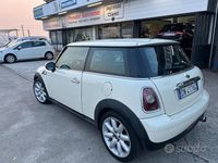 Usata Mini Cooper Chili 120 CV (88 kW) 2008 Beige Utilitaria