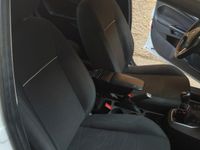 Usata Ford Fiesta 90 CV (66 kW) 2015 Bianco Utilitaria