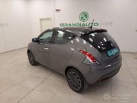Usata Lancia Ypsilon Silver 70 CV (51 kW) 2023 Grigio Utilitaria
