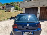 Usata VW Golf IV 101 CV (74 kW) 2003 Blu Berlina