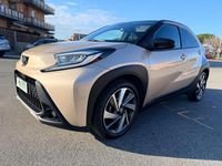 Usata Toyota Aygo X Lounge 72 CV (52 kW) 2023 Oro SUV