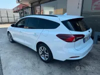 Usata Ford Focus ST 120 CV (88 kW) 2022 Bianco Station wagon