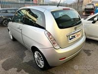 Usata Lancia Ypsilon 77 CV (56 kW) 2011 Grigio Utilitaria