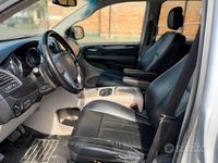 Usata Lancia Voyager 163 CV (119 kW) 2012 Grigio Monovolume