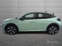 Usata Lancia Ypsilon 101 CV (74 kW) 2025 Verde Utilitaria