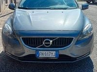 Usata Volvo V40 120 CV (88 kW) 2017 Grigio Station wagon