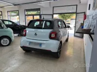 Usata Smart ForFour Passion 71 CV (52 kW) 2016 Bianco Utilitaria