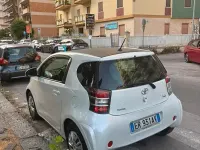 Usata Toyota iQ Active 68 CV (50 kW) 2013 Bianco Utilitaria