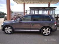 Usata VW Touareg 240 CV (176 kW) 2007 Grigio SUV