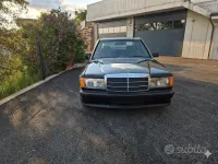 Usata Mercedes 190 Sportline 126 CV (92 kW) 1990 Nero Berlina