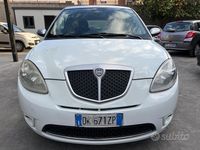 Usata Lancia Ypsilon 60 CV (44 kW) 2008 Bianco Utilitaria