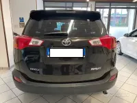 Usata Toyota RAV4 Anniversary 124 CV (91 kW) 2014 Nero SUV