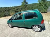 Usata Renault Twingo 58 CV (42 kW) 2001 Verde Utilitaria
