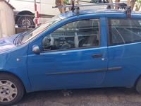 Usata Fiat Punto 60 CV (44 kW) 2005 Blu/azzurro Utilitaria