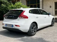Usata Volvo V40 Momentum 115 CV (84 kW) 2014 Bianco Berlina